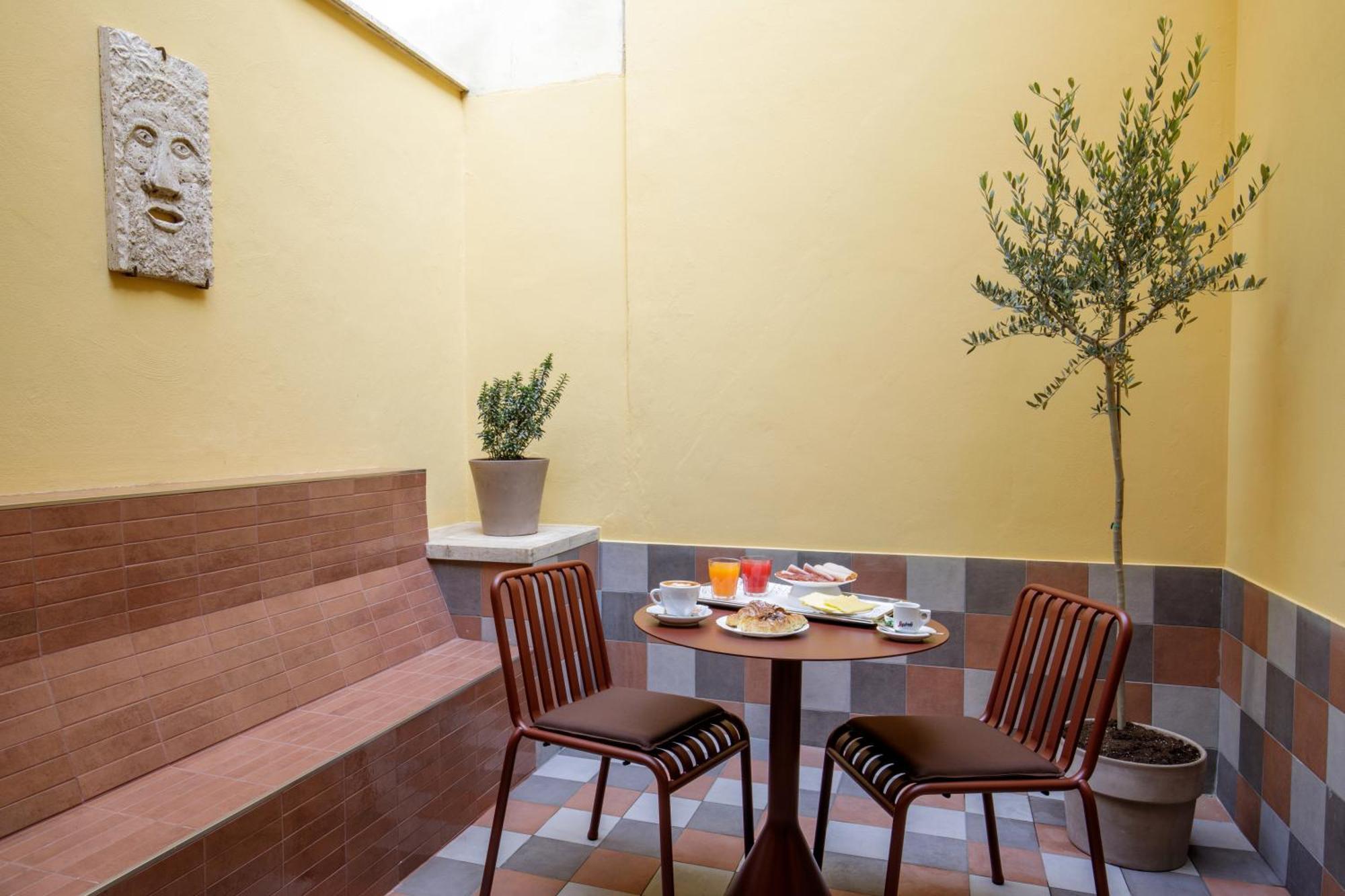 Hotel Colosseum Рим Экстерьер фото